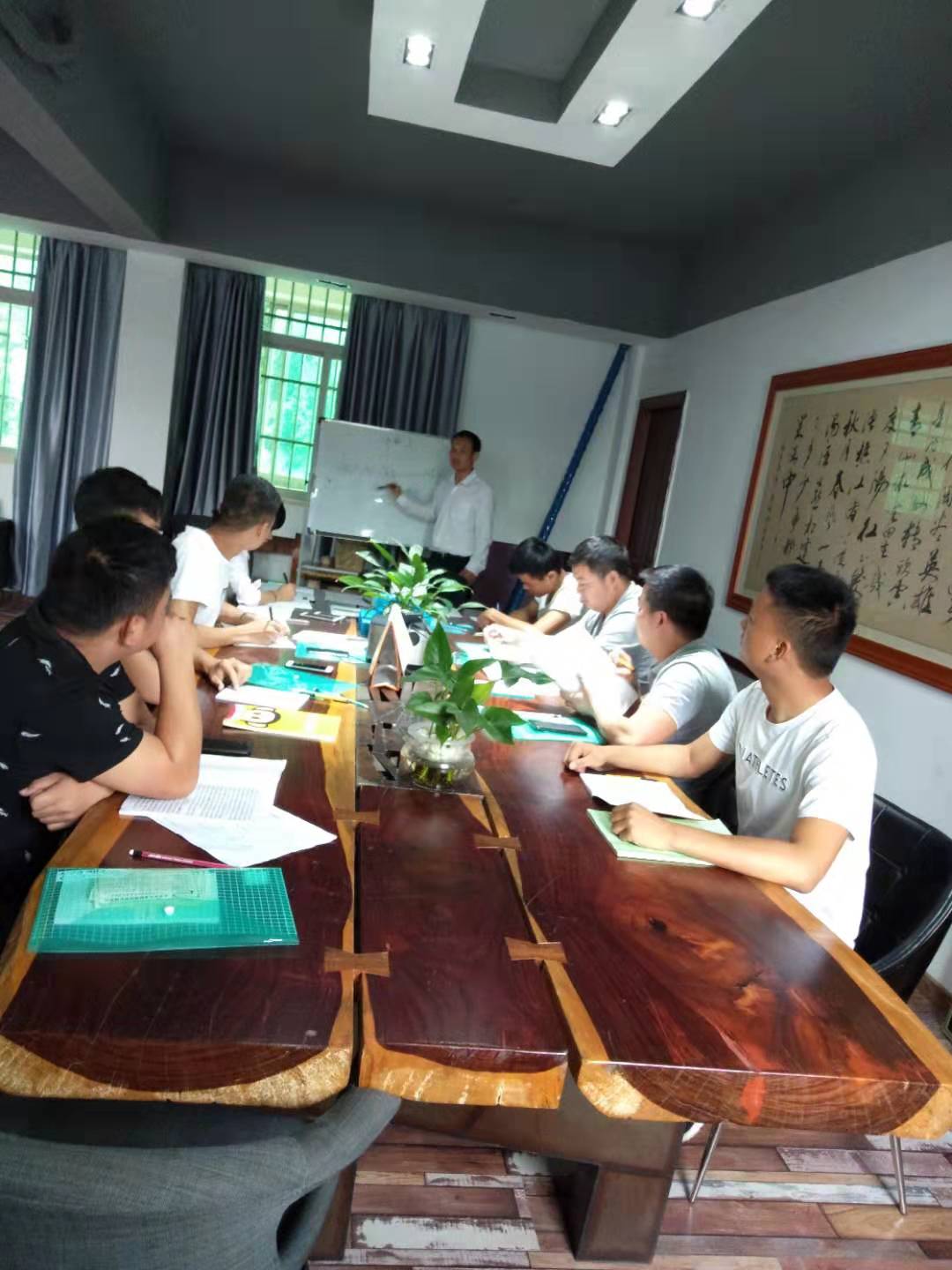 ��˾����